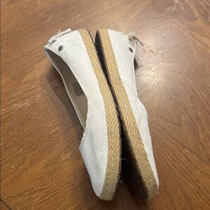 UGG Australia Cream Linen Indah Woven Espadrilles Flats w/ Lace Up Back Sz 11 42